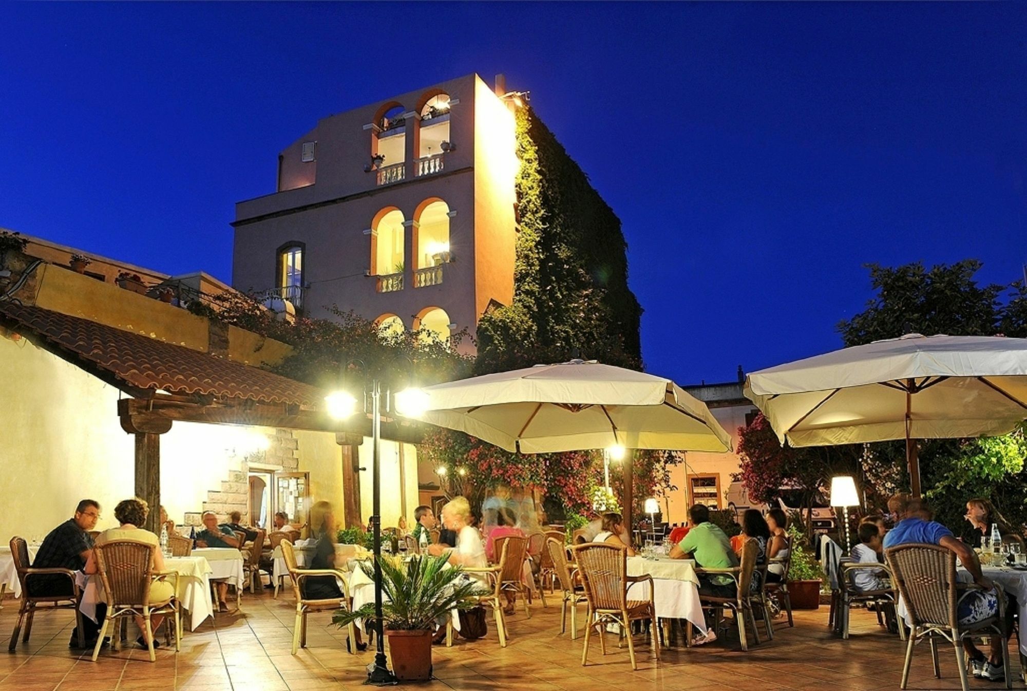 Palazzo Pischedda Hotel Боза Екстериор снимка
